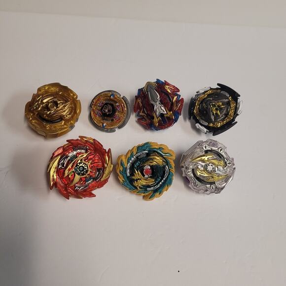 Beyblade Burst Lot Of 24 Takara Tomy Hasbro 2 Launcher Cords Plus 3 Launchers - Picture 10 of 11